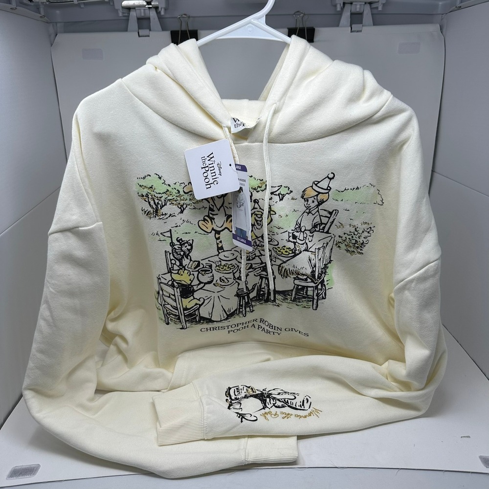 Disney Hoodie Unisex XXL Cream Winnie the Pooh Pooh A Party Graphic Fleece